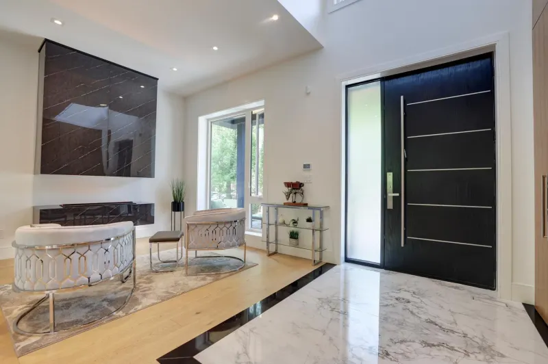 Riverview entrance sitting area