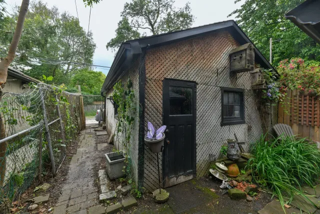 Willcocks original garage